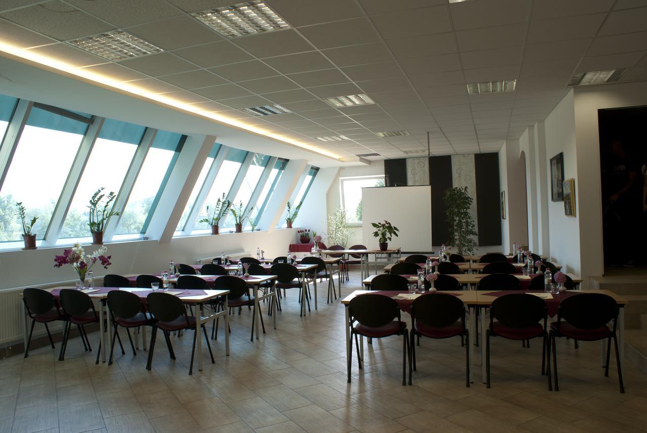 Hotel Medno Ngoại thất bức ảnh