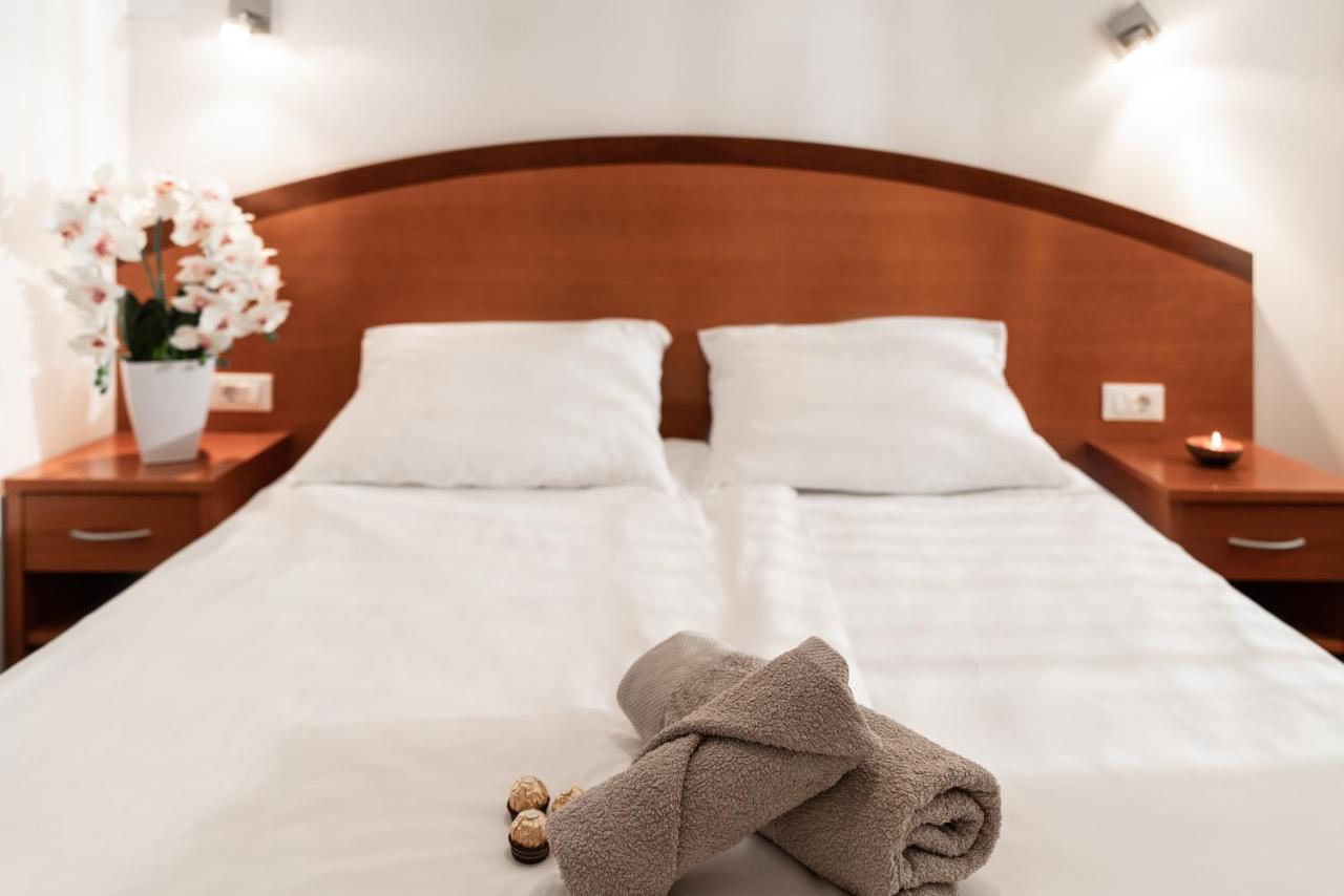 Hotel Medno Ngoại thất bức ảnh